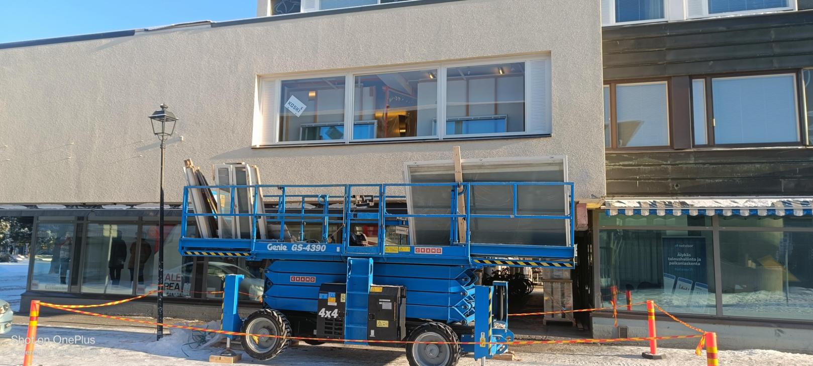 Ikkunaremontti kerrostaloon Oulussa